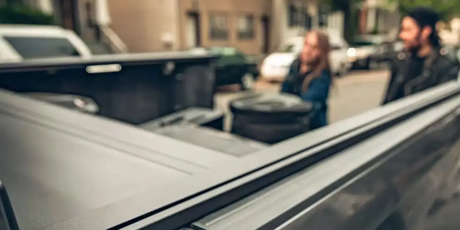 Retrax vs Roll-N-Lock