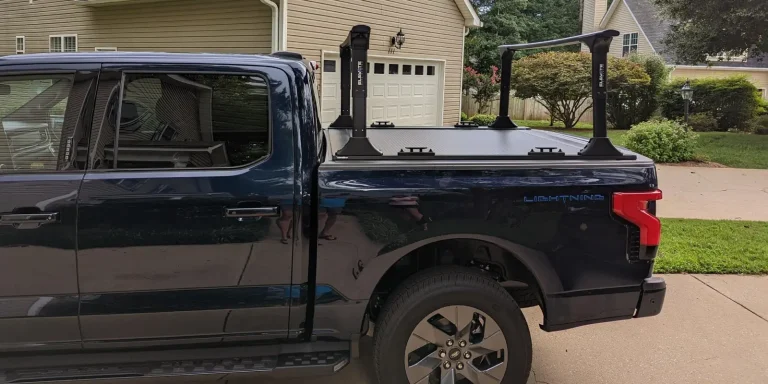 Retrax vs BAKFlip (Folding vs Retractable) retrax vs backflip